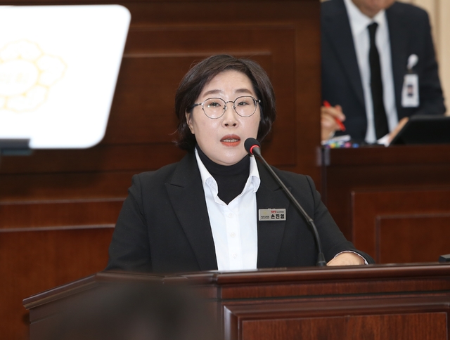 손진영 시의원, “익산시, 공공의 재정과 노동을 너무 가볍게 다뤄왔다”