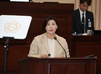 김미선 익산시의원, “송학동 주민의 염원, 송학근린공원 조속히 추진해야”