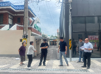 익산시의회 박철원 의원, 모현동 유탑유블레스퍼스트 진출입로 인근 주택가 침수 현장 점검 나서