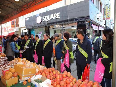 익산시의회 설맞이 전통시장 장보기