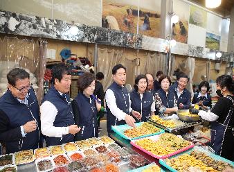 익산시의회 추석맞이 전통시장 장보기